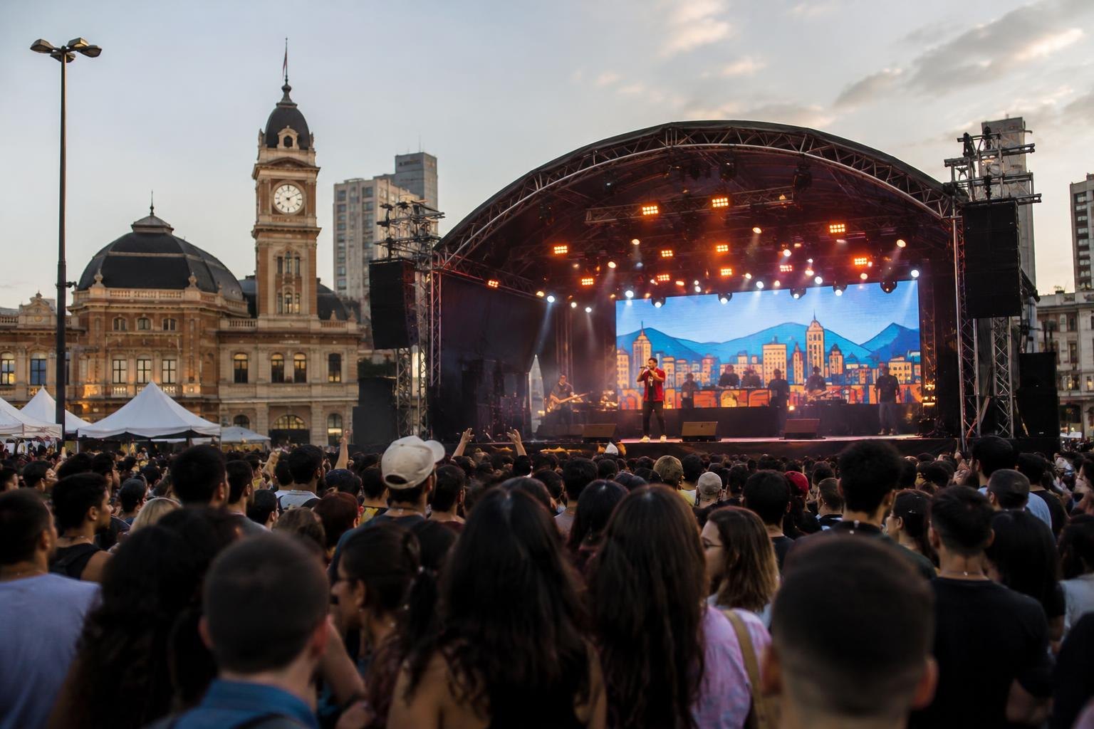 Praça da Estação terá shows gratuitos de Enaldinho e Seu Jorge em celebração a BH