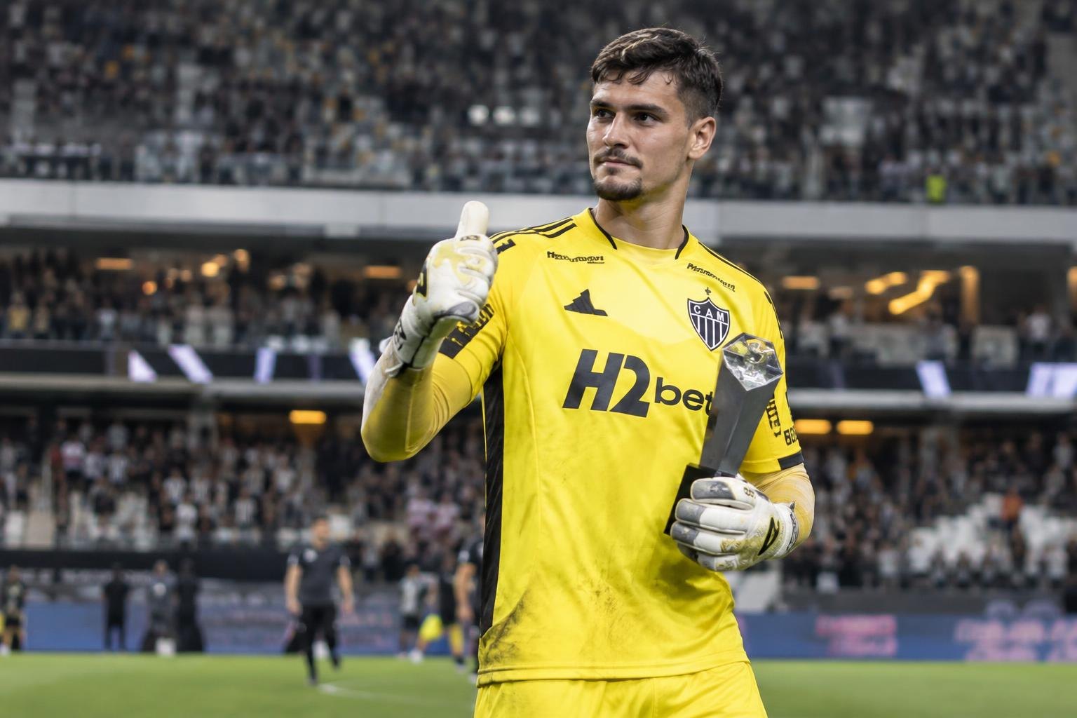 Gabriel Delfim destaca classificação contra o Santos como maior jogo da carreira
