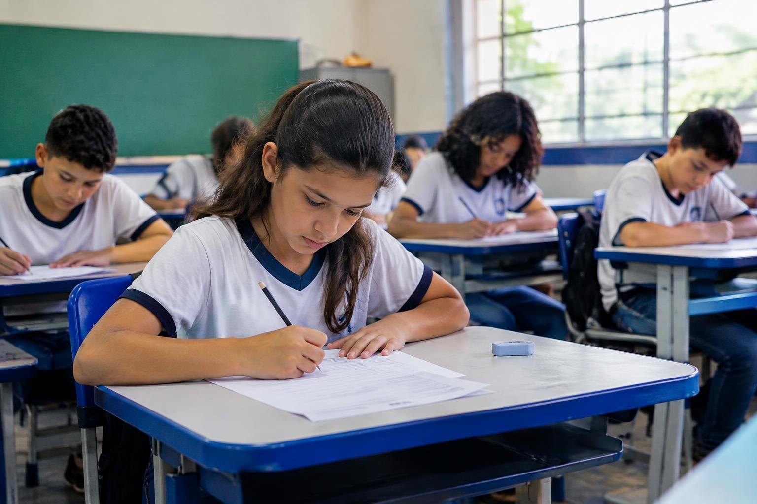 Prefeitura aplica Avaliação Somativa do Simave 2026 em 59 escolas municipais e reforça a importância da presença dos estudantes – Portal da Prefeitura de Uberlândia