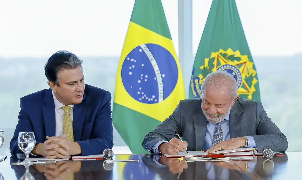 Governo Federal restringe EAD para cursos de Direito e Medicina; novo decreto afeta ensino superior no Brasil