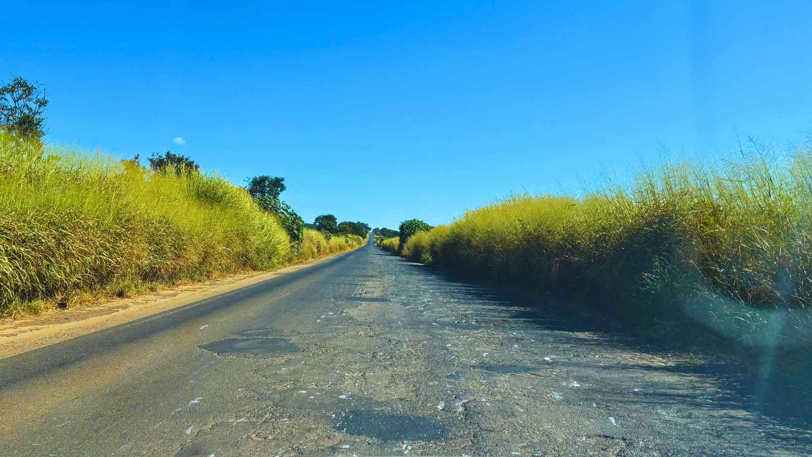 Rodovia MG-230 segue esquecida pelo Estado e será tema de audiência em Patrocínio