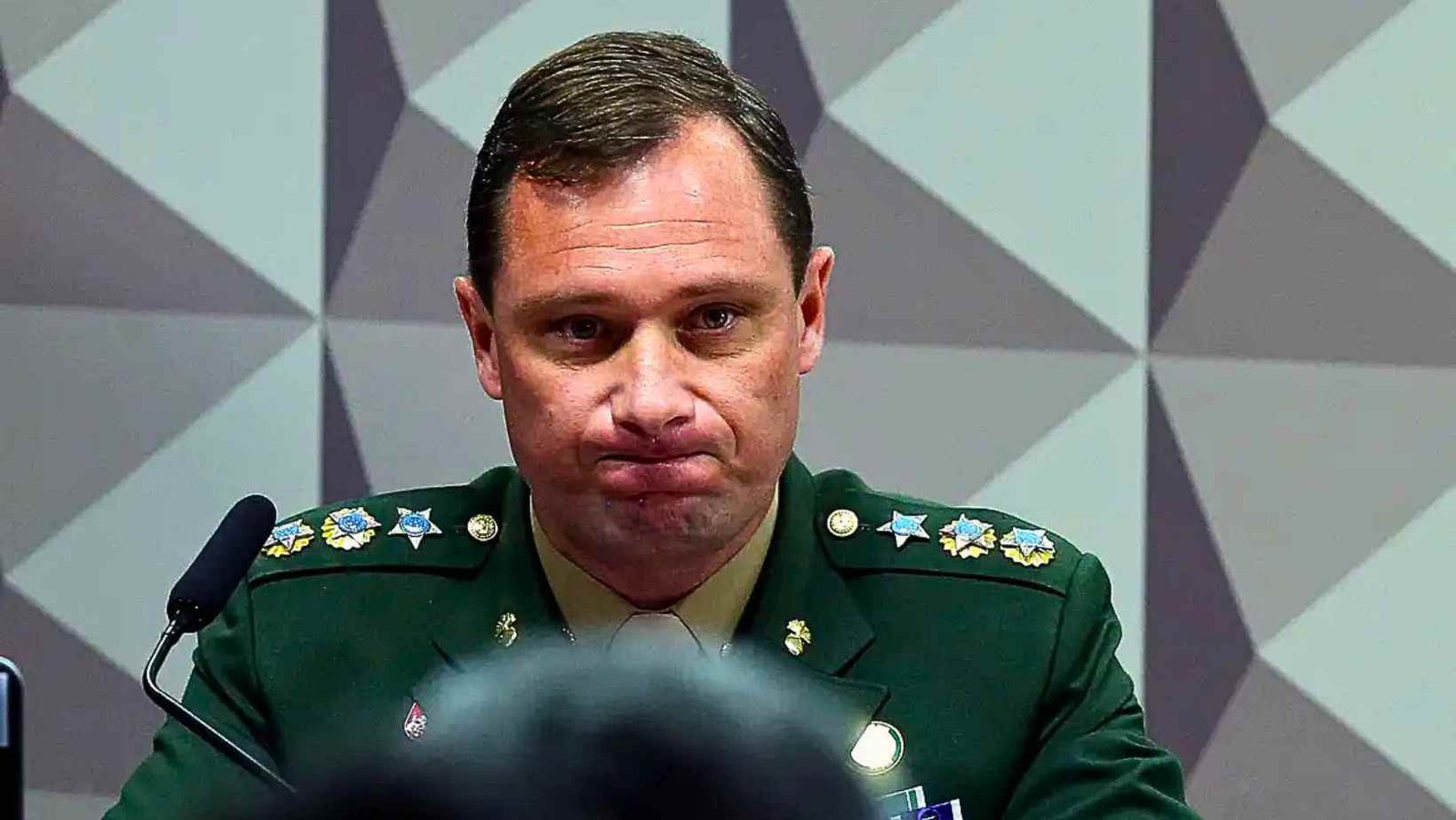 Mauro Cid confirma delação que incrimina Braga Netto em trama golpista; STF realiza acareação