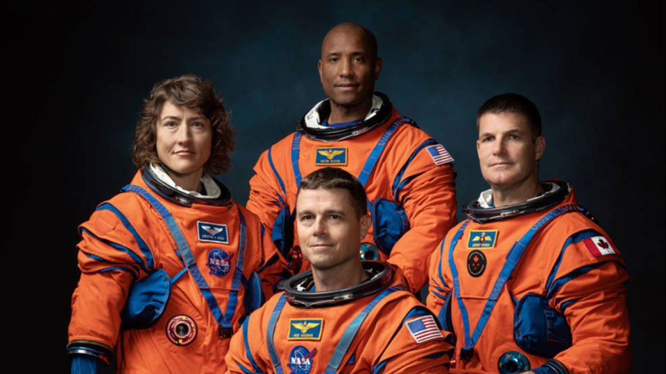 NASA nomeia quatro astronautas para a primeira missão lunar tripulada em mais de 50 anos