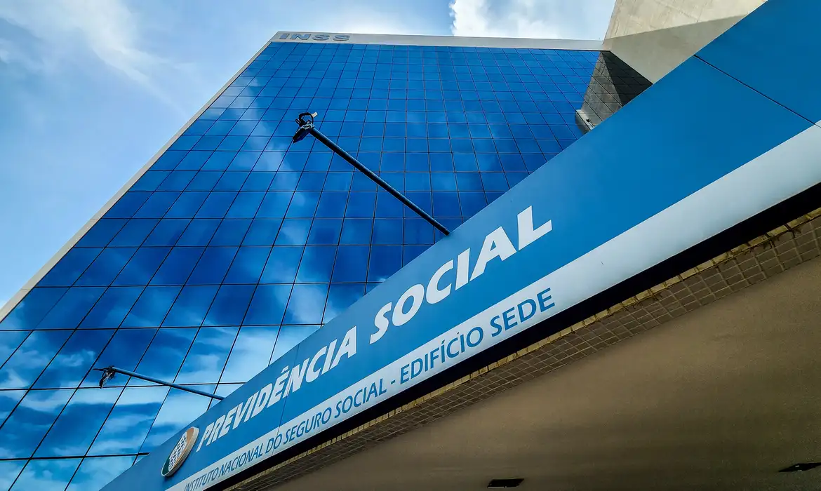Ministro da AGU, Jorge Messias, aponta possível uso de moedas digitais para ocultar desvios que podem ultrapassar R$ 6 bilhões