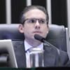 Câmara propõe liberar acúmulo de aposentadoria e salário para deputados; proposta reacende debate sobre privilégios e impacto fiscal