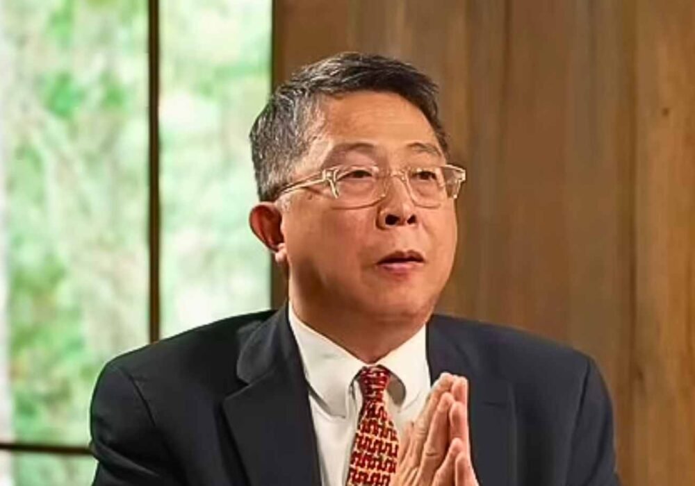 Cientista de Harvard defende que fórmula matemática comprova a existência de Deus