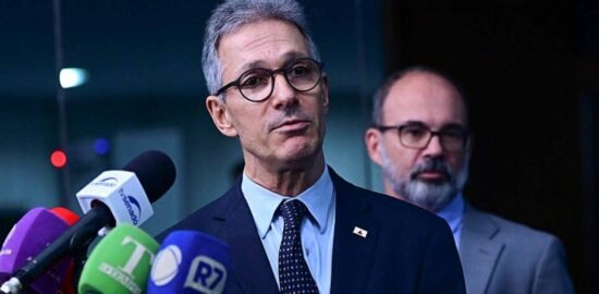 Zema anuncia fim do licenciamento ambiental para pecuária e lavouras de até 1.000 hectares em Minas Gerais