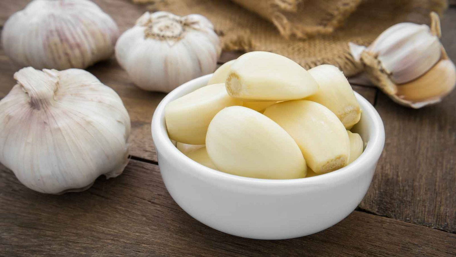 Pesquisa desenvolvida com alho de São Gotardo descobre solução natural e eficaz contra pragas na agricultura