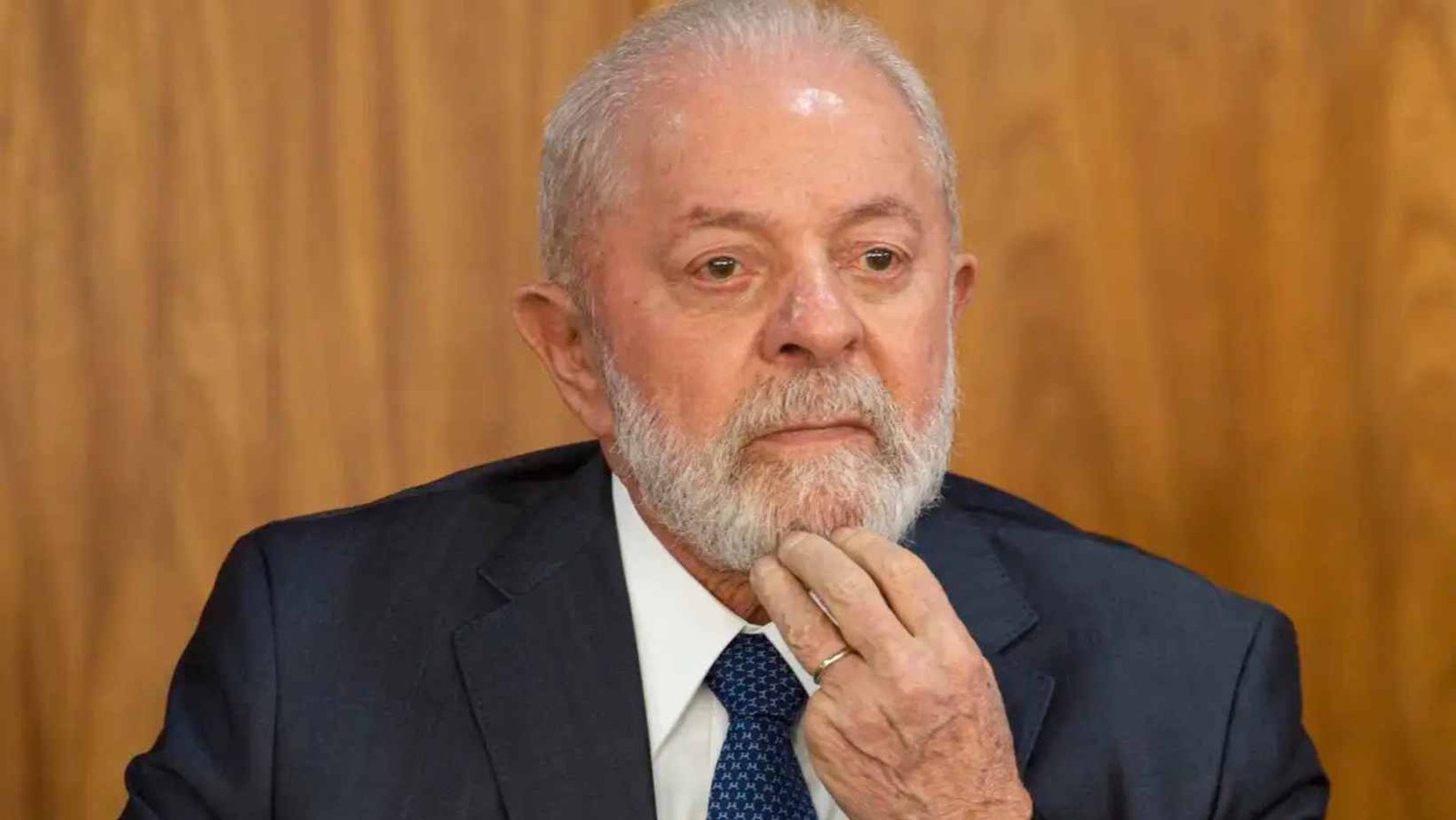 Brasil condena ataques de Israel e dos EUA contra o Irã e alerta para risco global