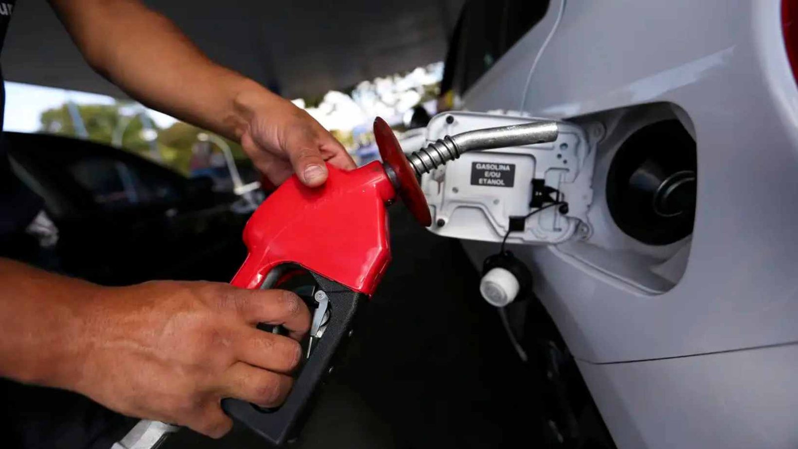 Governo aciona PF para apurar possível cartel em preços de combustíveis