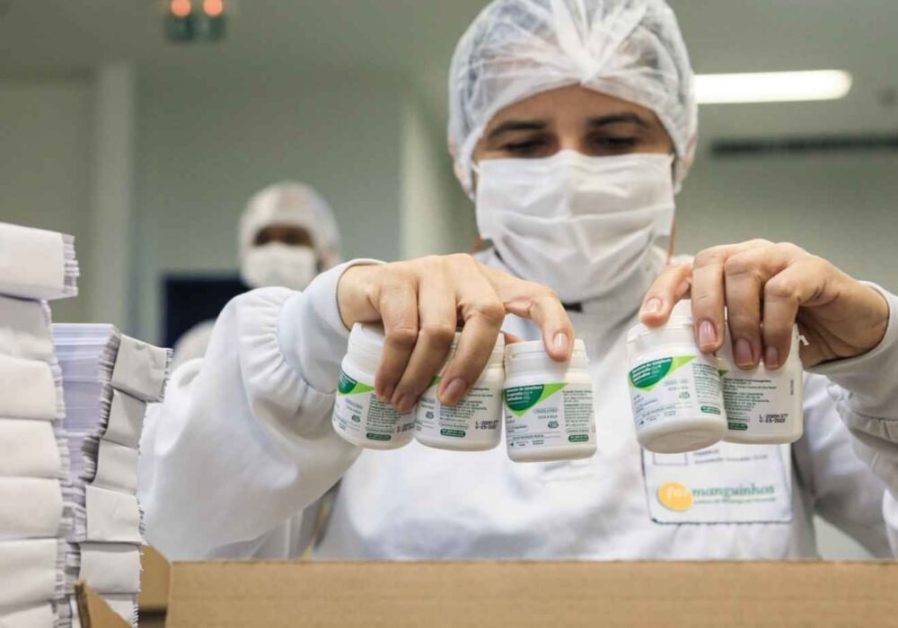EUA cortam ajuda contra o HIV e acendem alerta global; Brasil resiste, mas pode ser afetado