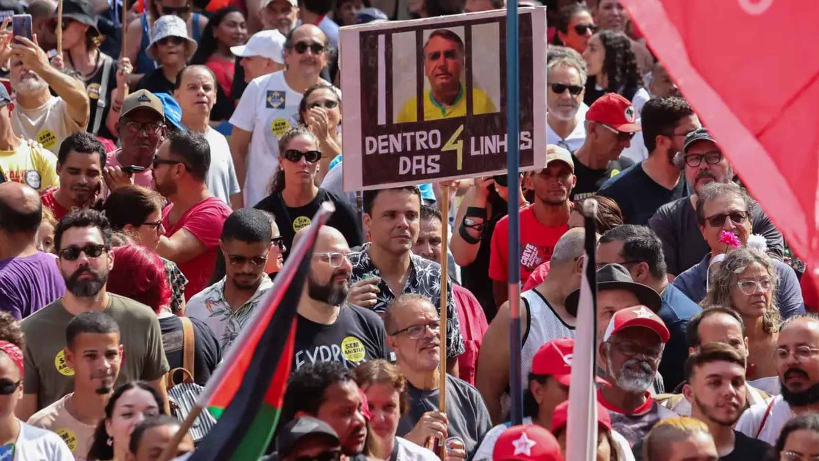 Atos contra anistia e a PEC da Blindagem mobilizam milhares em todo o país neste domingo