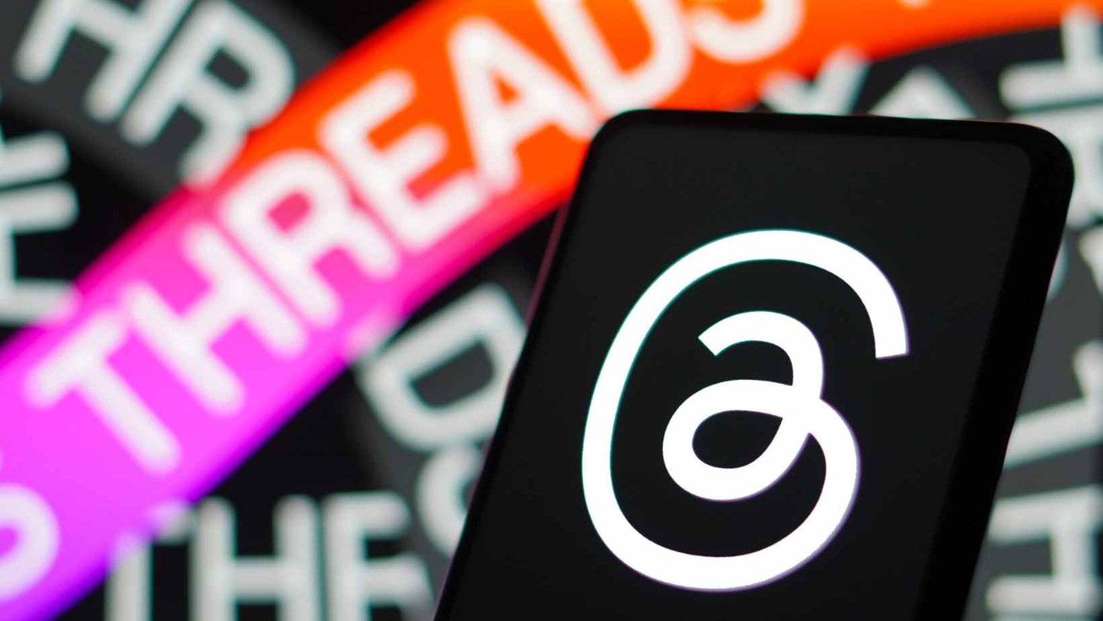 Threads supera X em usuários diários dois anos após lançamento